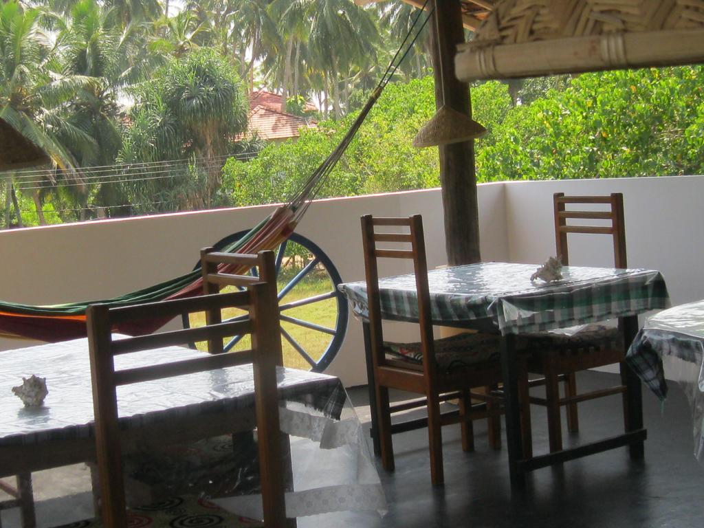 Apartmán Sunshine Cafe Tangalle Exteriér fotografie